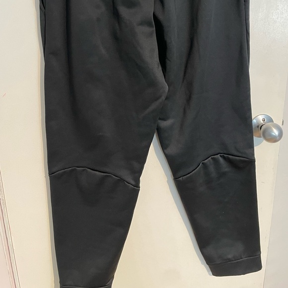 Nike Dri-Fit Sweatpants - Picture 10 of 11